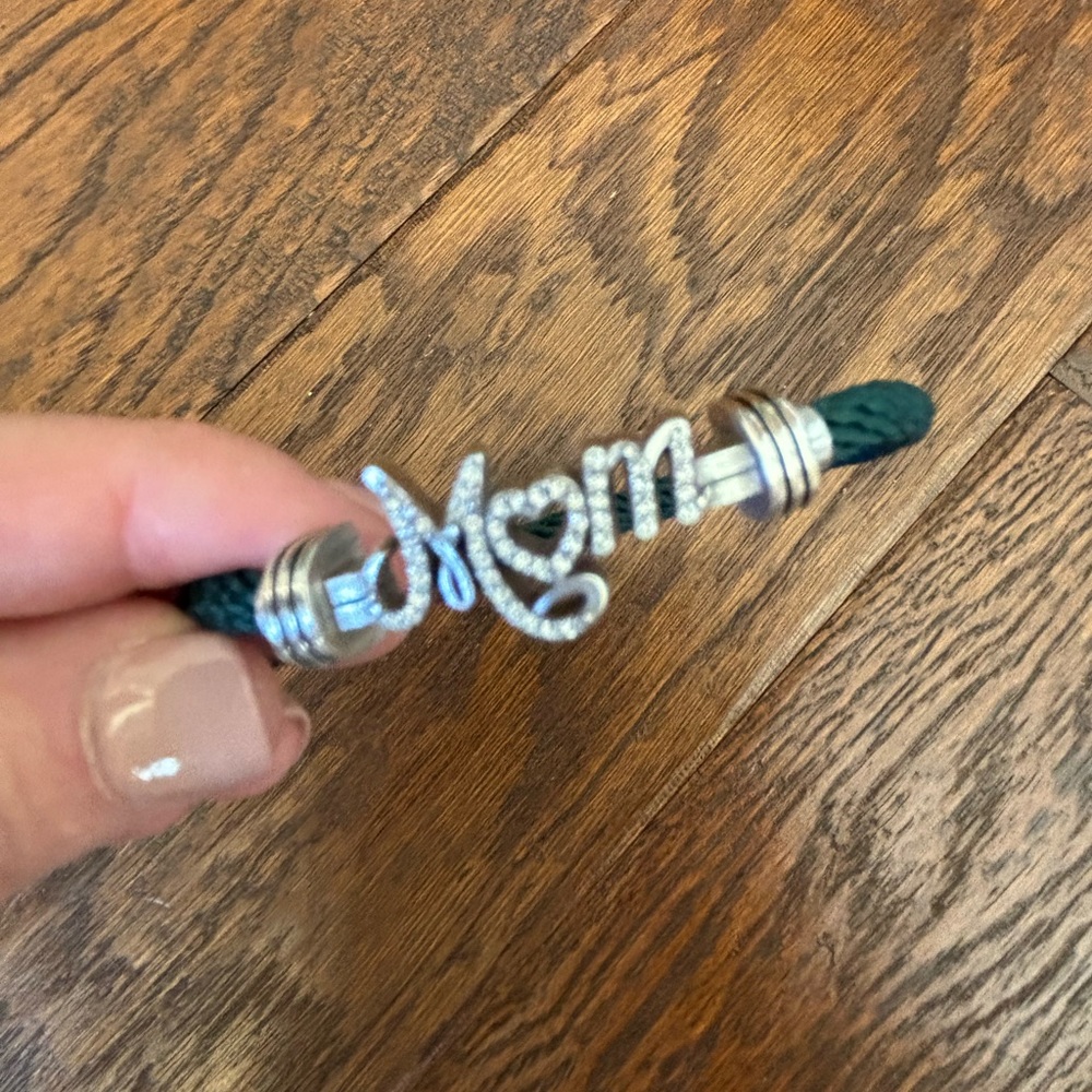 Silver MOM Rope Bracelet - Picture 4 of 4